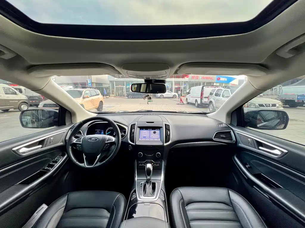 Ford Edge 2018 EcoBoost 245 2WD Luxury 7-seater National VI