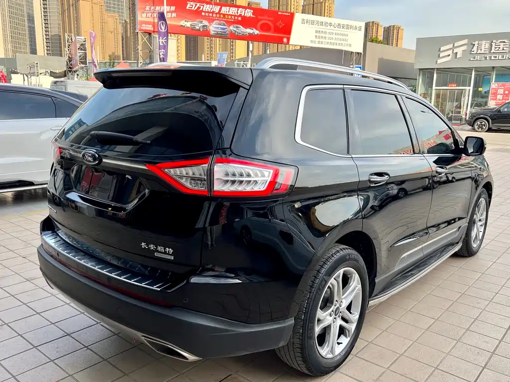 Ford Edge 2018 EcoBoost 245 2WD Luxury 7-seater National VI