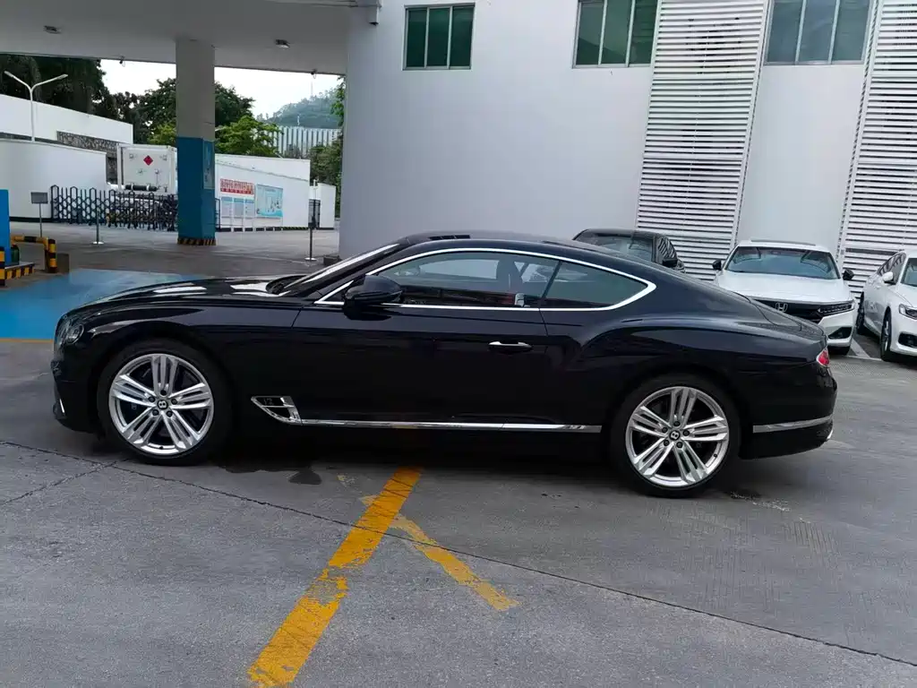 Audi A8 2018 6.0T GT W12