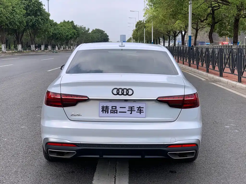 Audi A4L 2020 40 TFSI Fashion Dynamic Edition