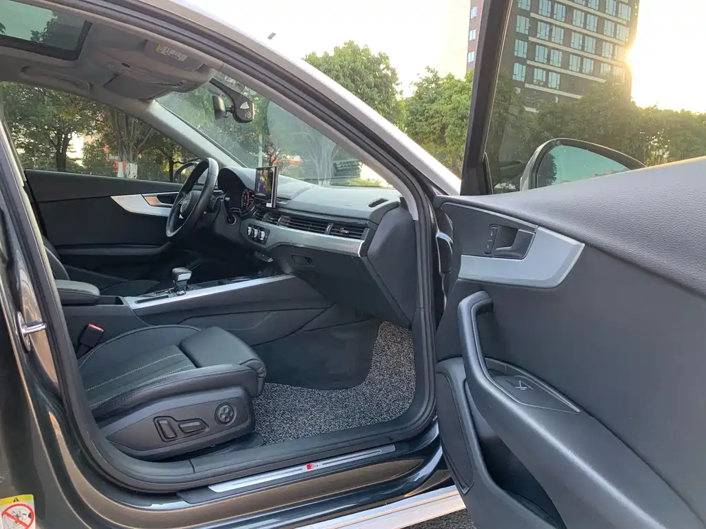 Audi A4L 2020 40 TFSI Fashion Dynamic Edition