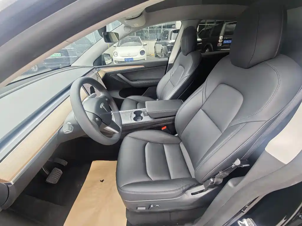Model Y 2021 Long Range All-Wheel Drive Edition 3D7