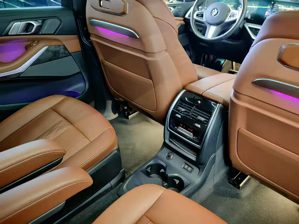 BMW X7 2023 xDrive40i Luxury Package Excellence Edition