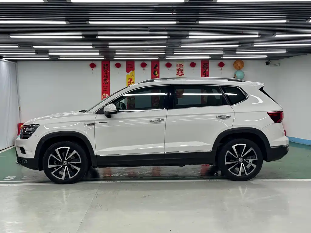Tou岳 2019 330TSI 4x4 Luxury Edition National VI