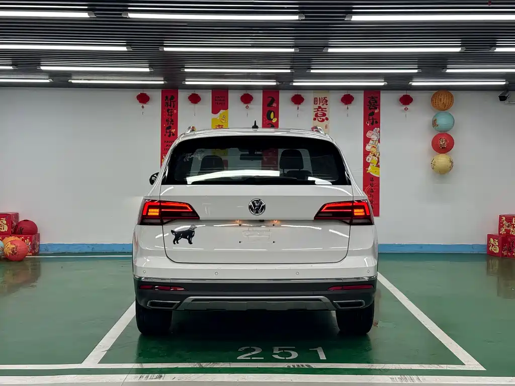 Tou岳 2019 330TSI 4x4 Luxury Edition National VI