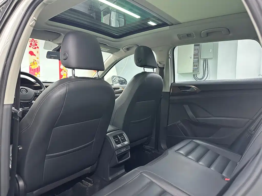 Tou岳 2019 330TSI 4x4 Luxury Edition National VI