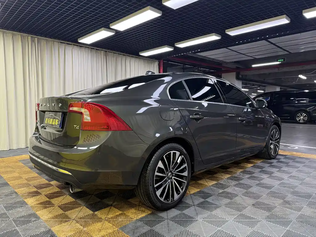 Volvo S60 2018 S60L T4 Smart Vision 2018 Edition