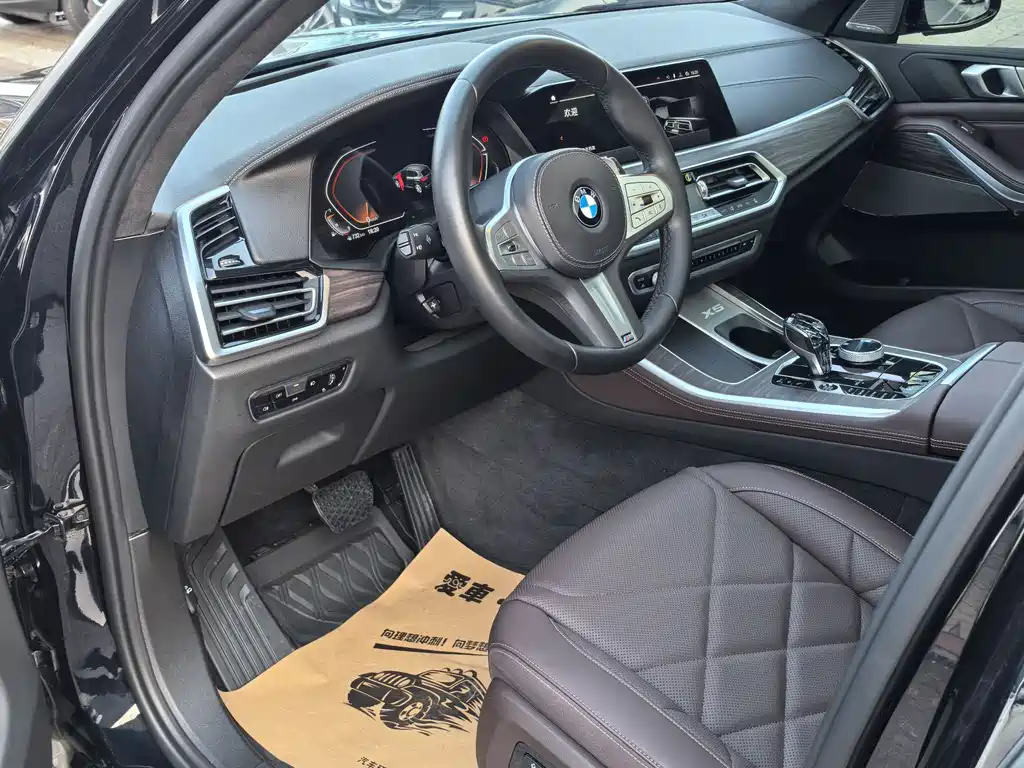BMW X5 2022 Facelift xDrive 40Li M Sport Package