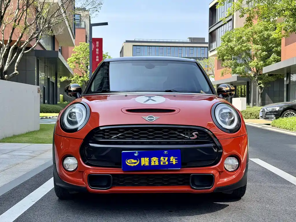 Mini 2018 Artisan 2.0T Cooper S 5-Door Edition