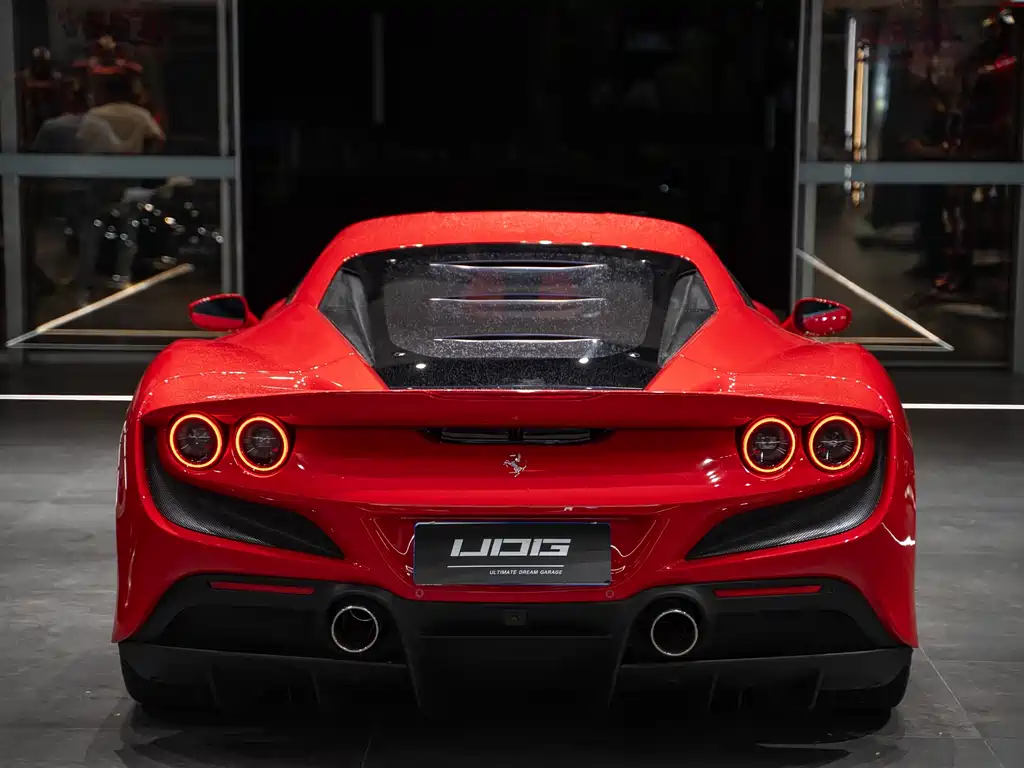 Ferrari F8 2019 Tributo 3.9T V8