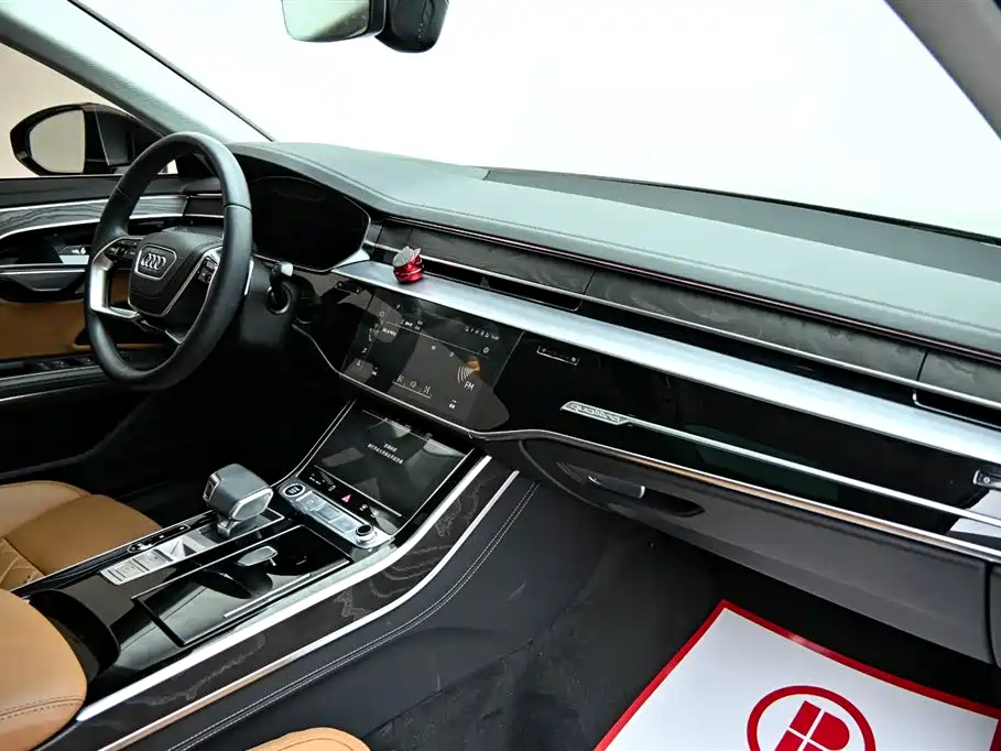 Audi A8 2024 model A8L 50 TFSI quattro Premium Tronic