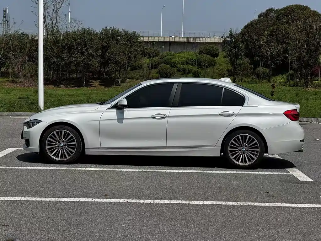 BMW 3 Series 2019 320Li Sport Line