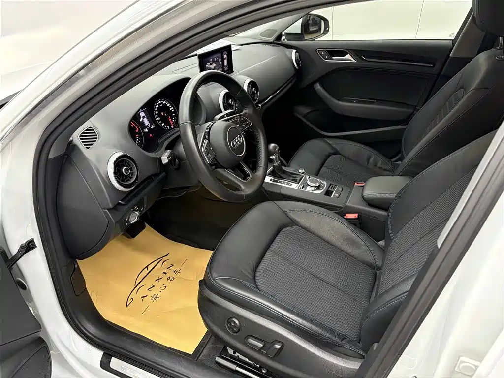 Audi A3 2019 Sportback 35 TFSI Style Edition National V