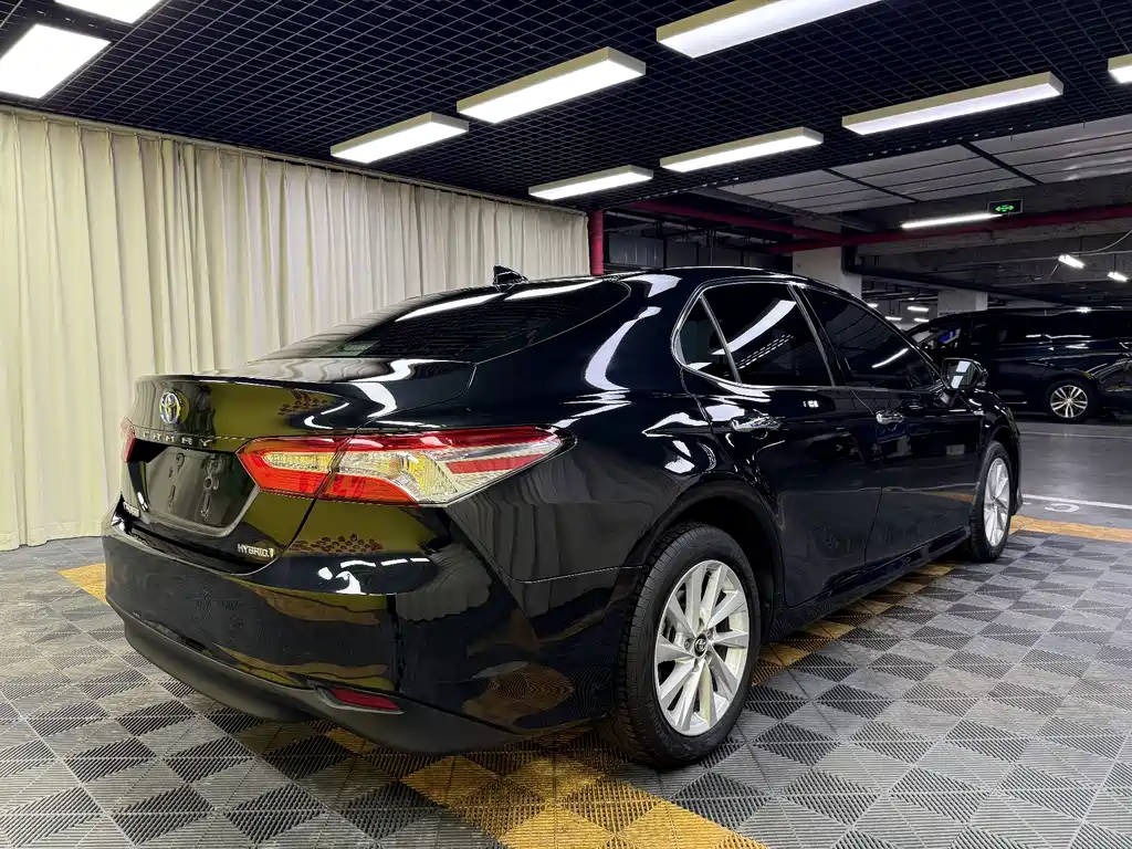 Camry 2021款 Hybrid 2.5HGVP Leading Edition