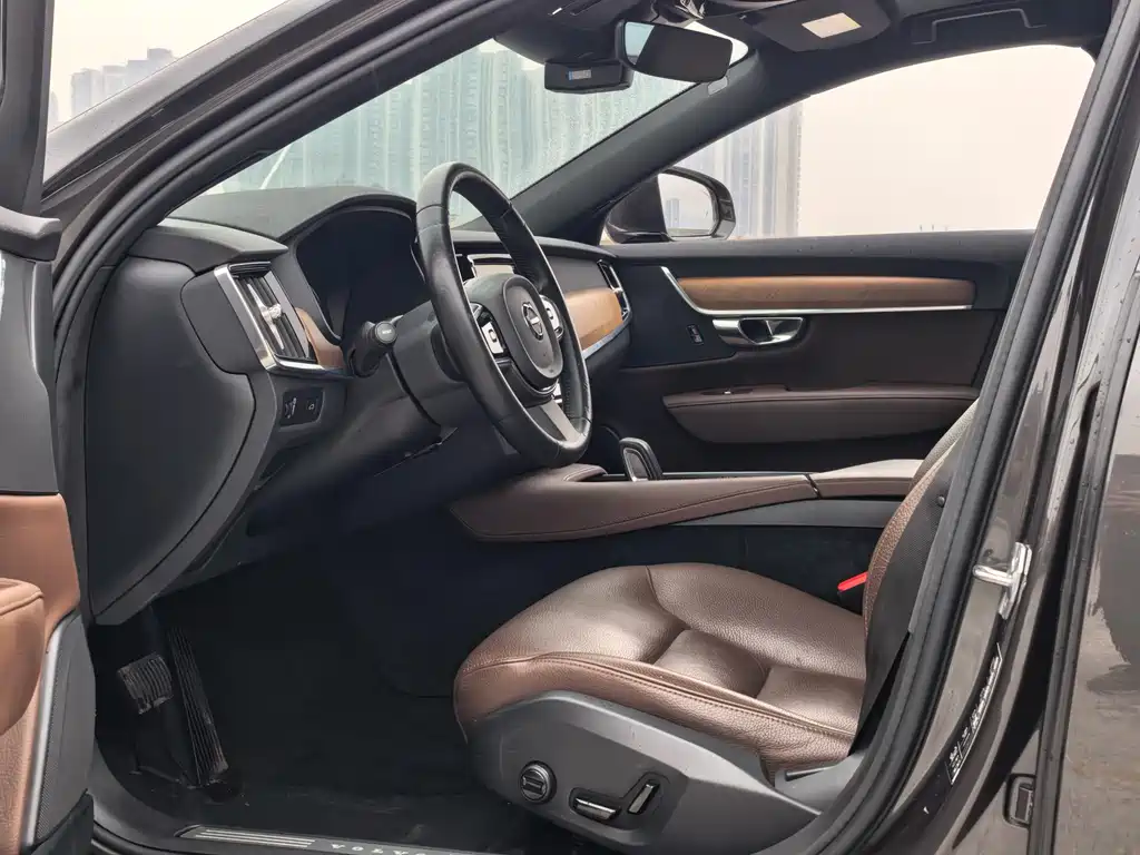 Volvo S90 2021 B5 Intelligent Luxury Edition