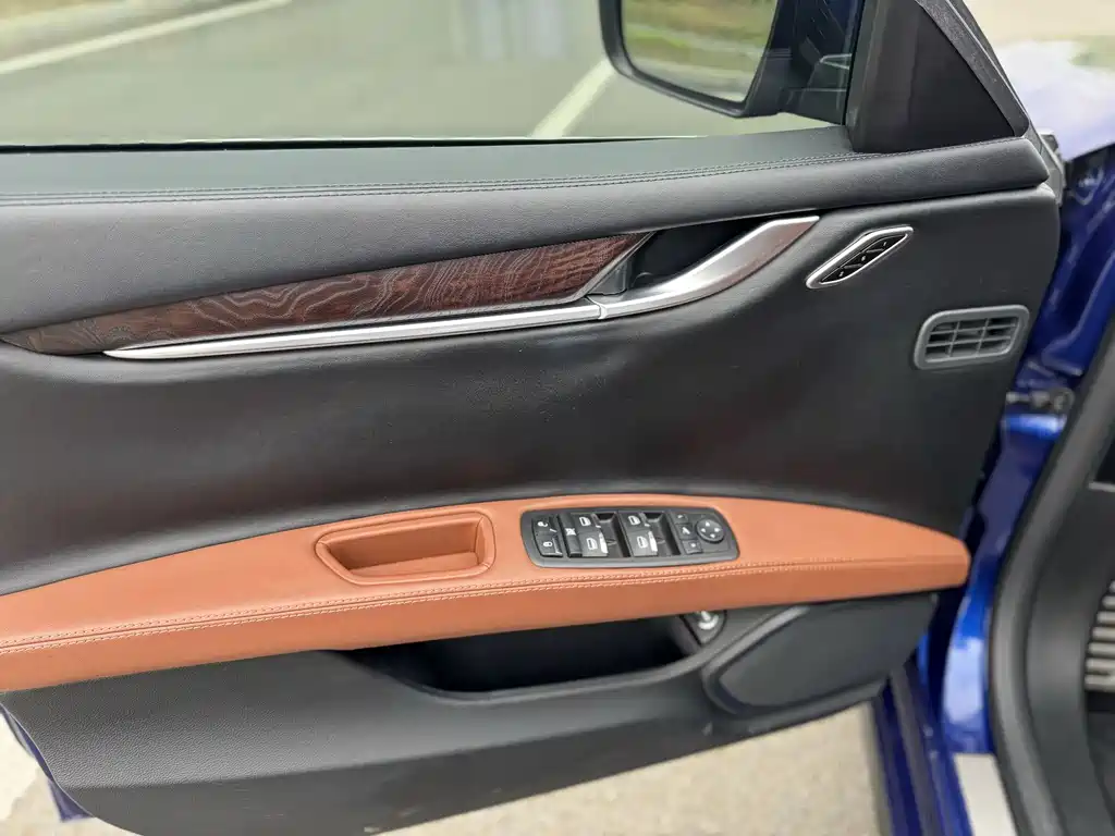 Ghibli 2014 3.0T Standard Edition