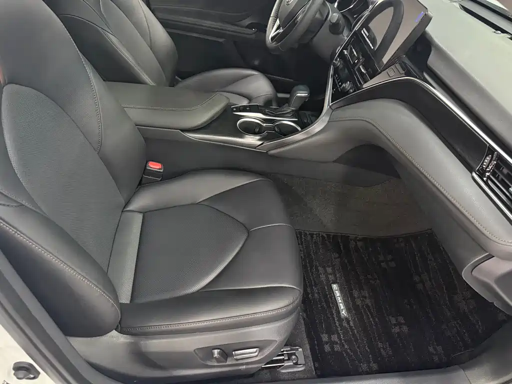 Camry 2023 2.0G Luxury Edition
