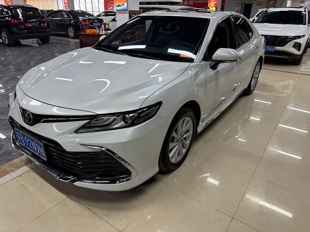 Camry 2023 2.0G Luxury Edition