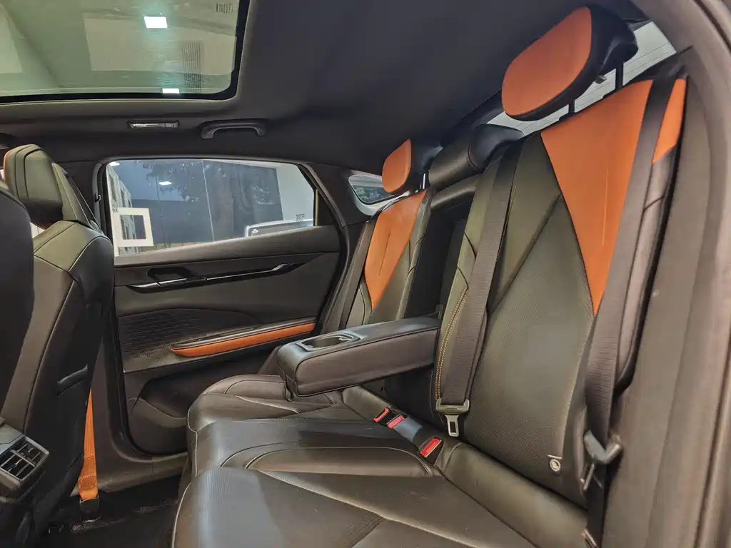 Changan UNI-V 2022 Model 1.5T Smart Navigation Edition