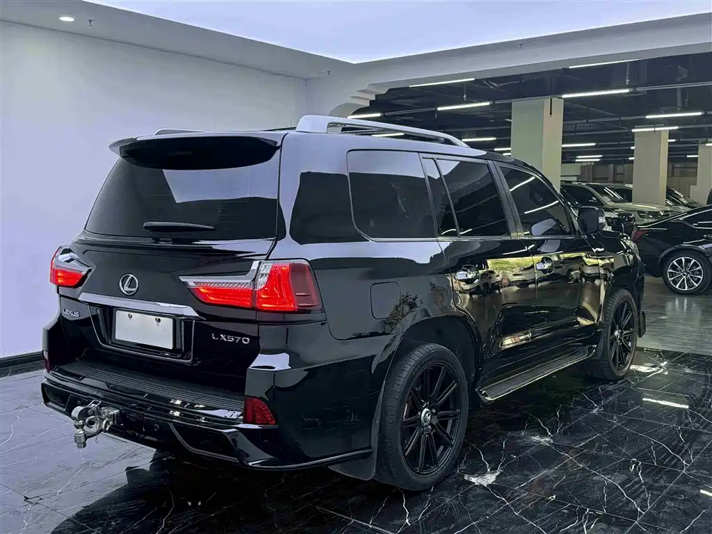 Lexus LX 2009 570