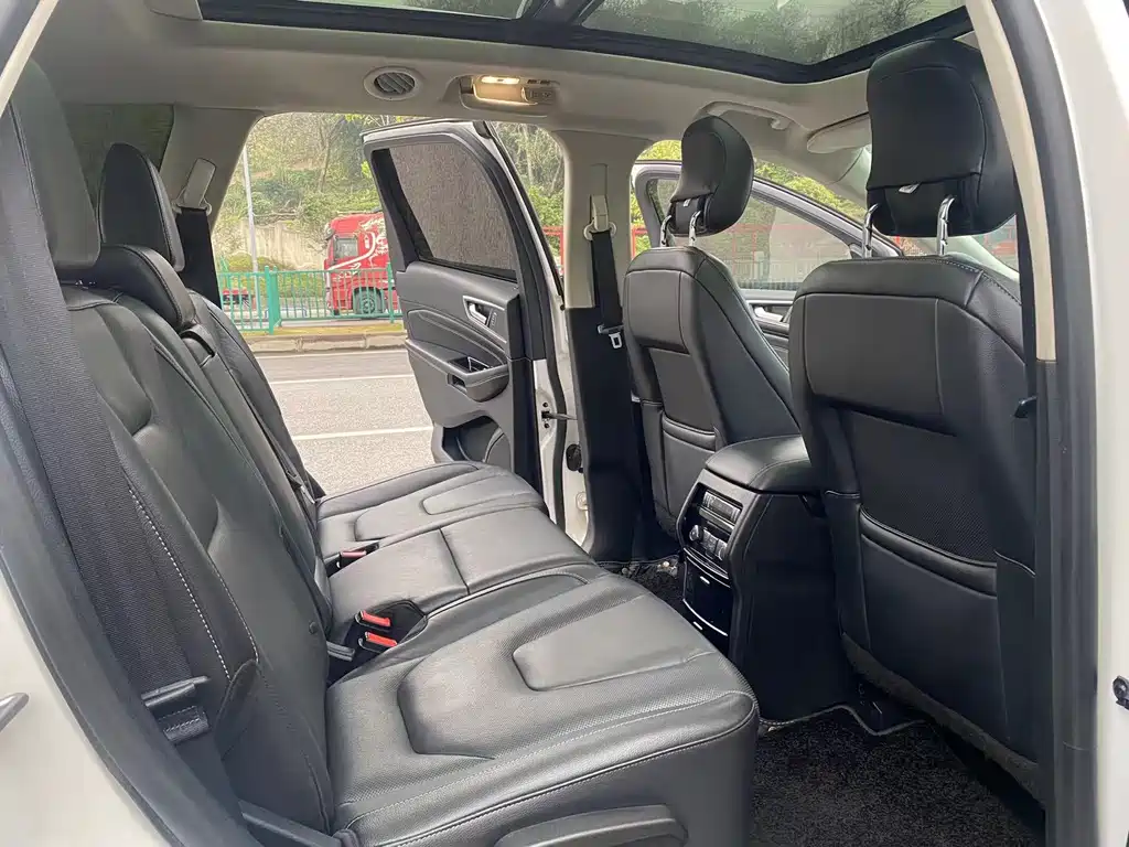 Escape 2018 EcoBoost 245 Two-wheel drive Luxury Edition 7-seater National V