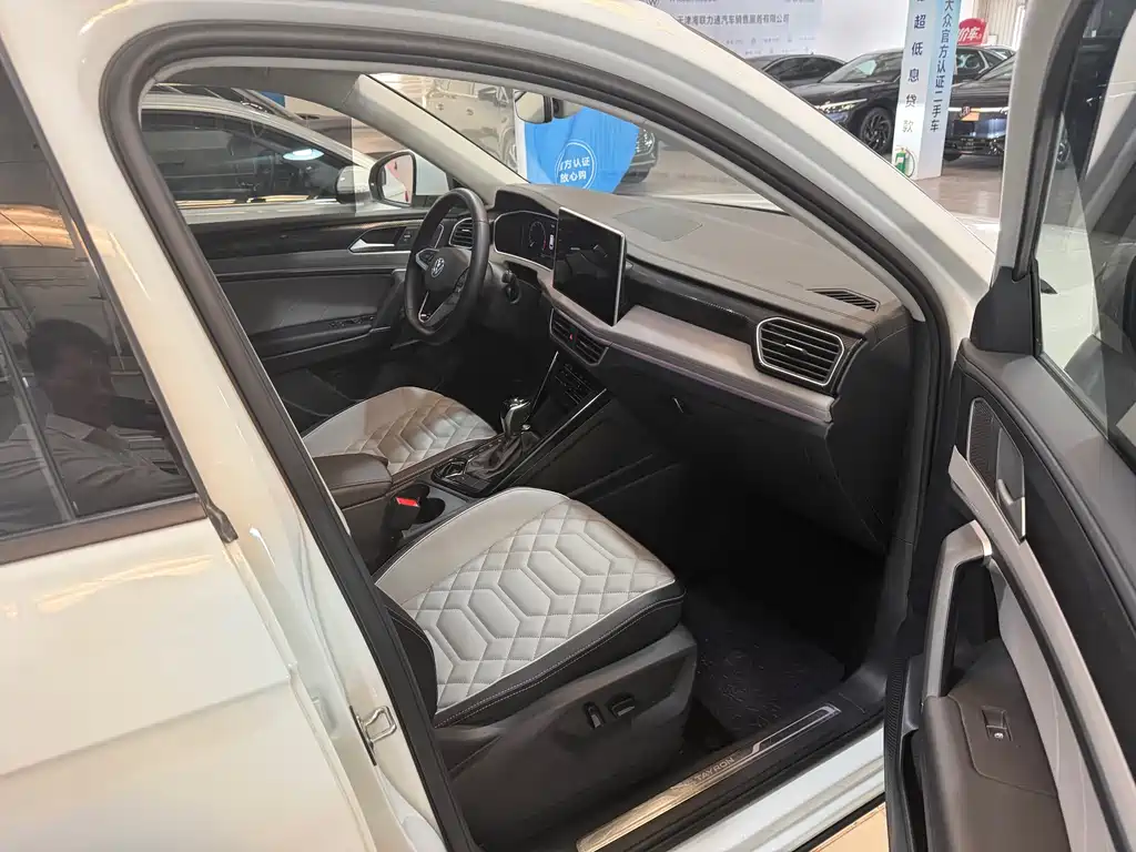 Tayron 2023 300TSI Two-Wheel Drive Luxury Plus Advanced Edition