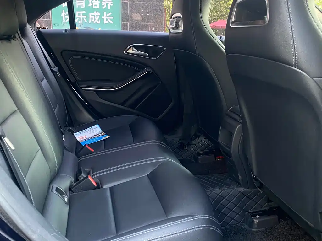 Mercedes-Benz CLA Imported 2018 Model CLA 200 Fashion Edition
