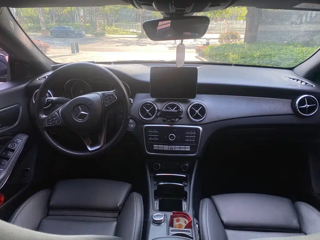 Mercedes-Benz CLA Imported 2018 Model CLA 200 Fashion Edition