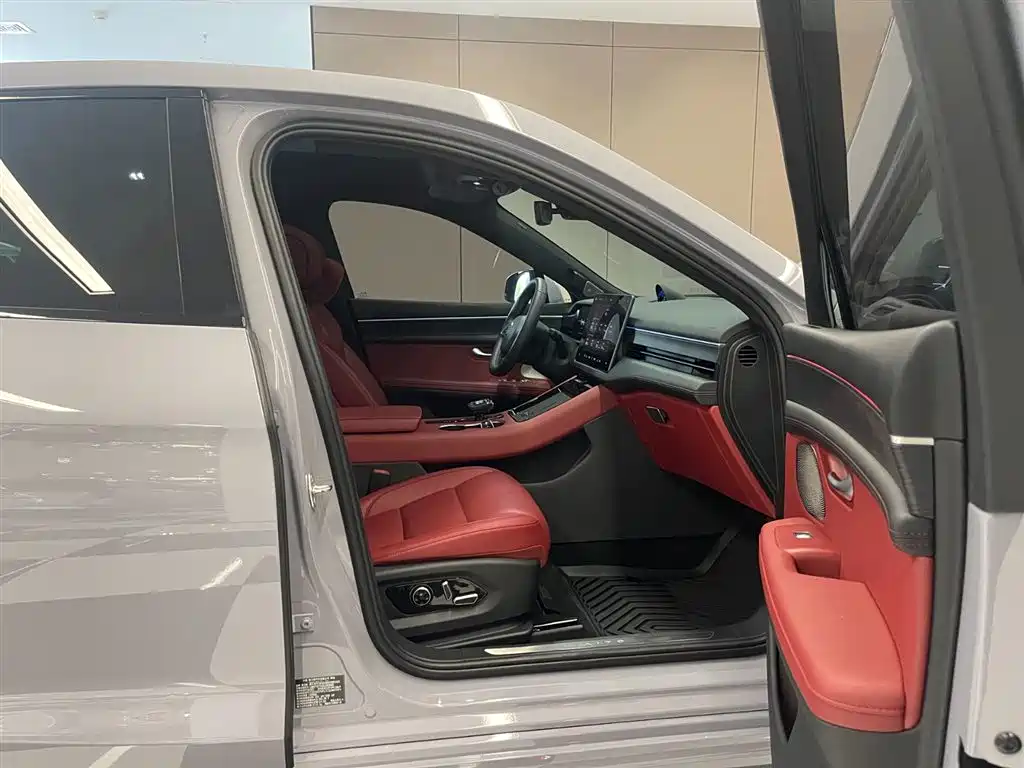 SUV M5 2024 Edition Range-Extended Max RS All-Wheel Drive High-End Intelligent Driving Version
