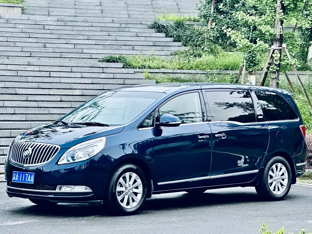 Buick GL8 2013 2.4L CT Luxury Business Comfort Edition