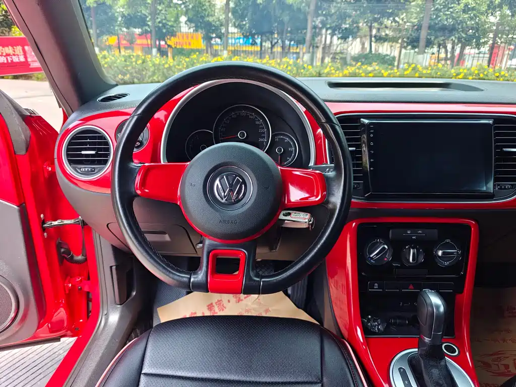 Volkswagen Beetle 2018 180TSI Yilè Edition