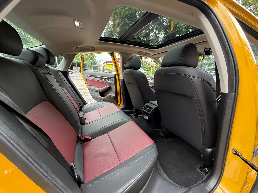 Type R 2022 240TURBO CVT Premium Edition