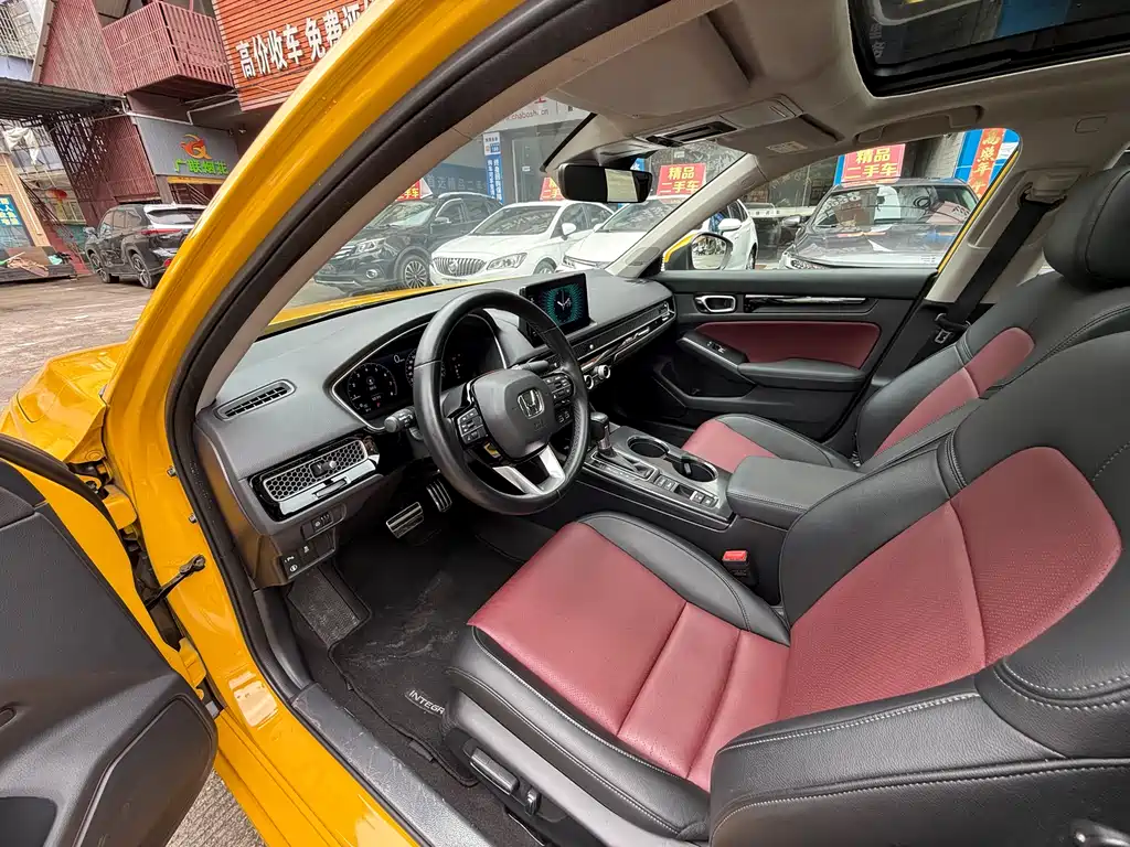 Type R 2022 240TURBO CVT Premium Edition