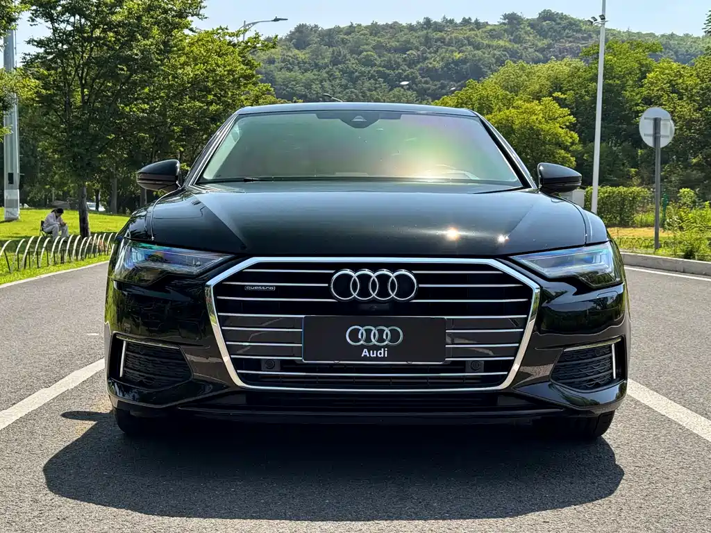 Audi A6L 2022 55 TFSI quattro Flagship Edition