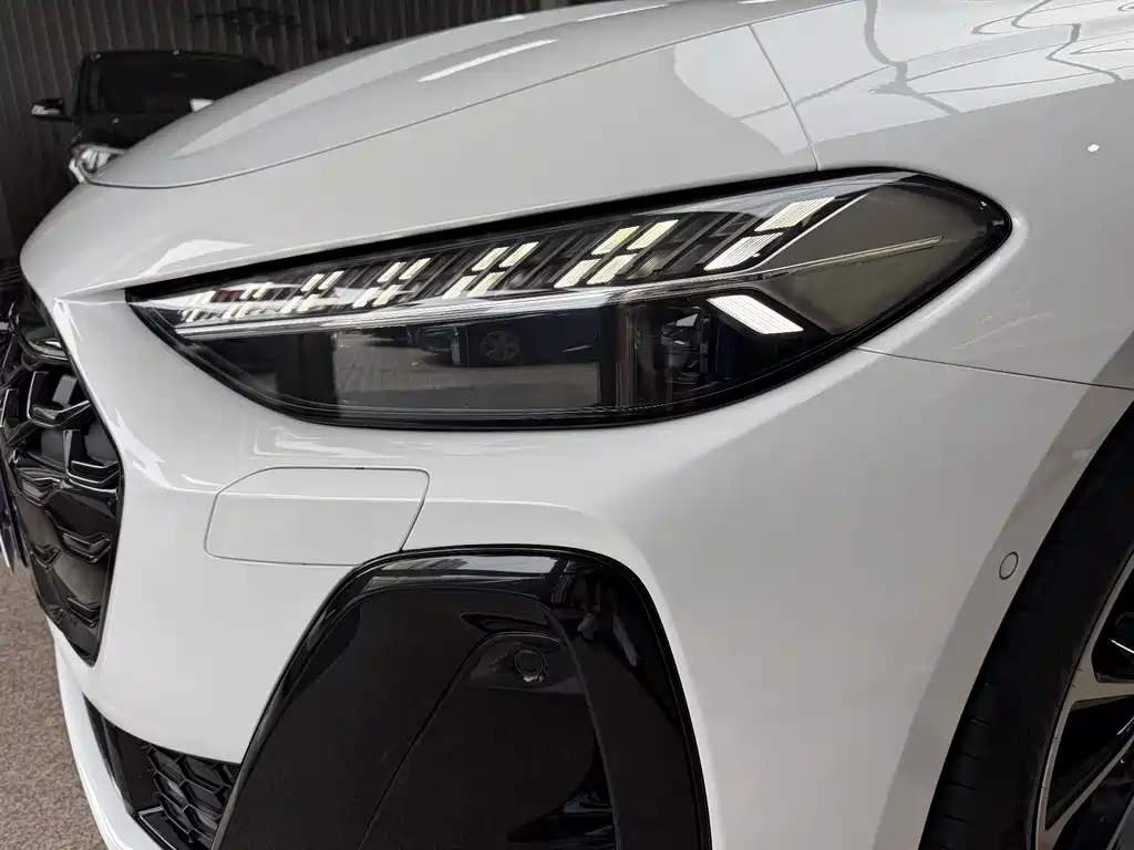 Audi A5 L 2026 model Sport Edition
