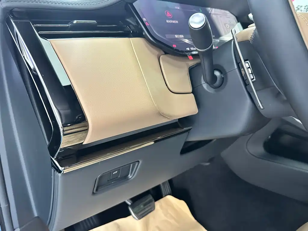 Range Rover Sport 2025 model 400PS Dynamic HSE