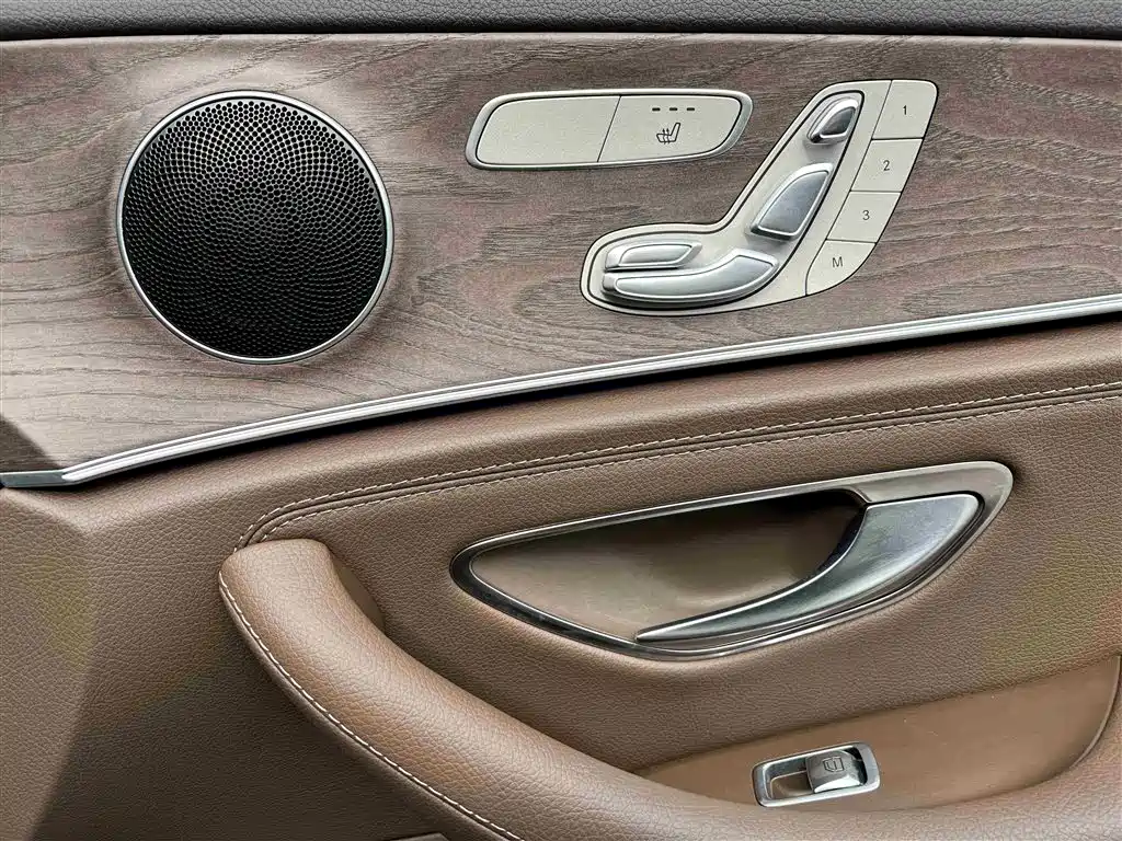 Mercedes-Benz E-Class 2022 E 300 L Fashion Edition