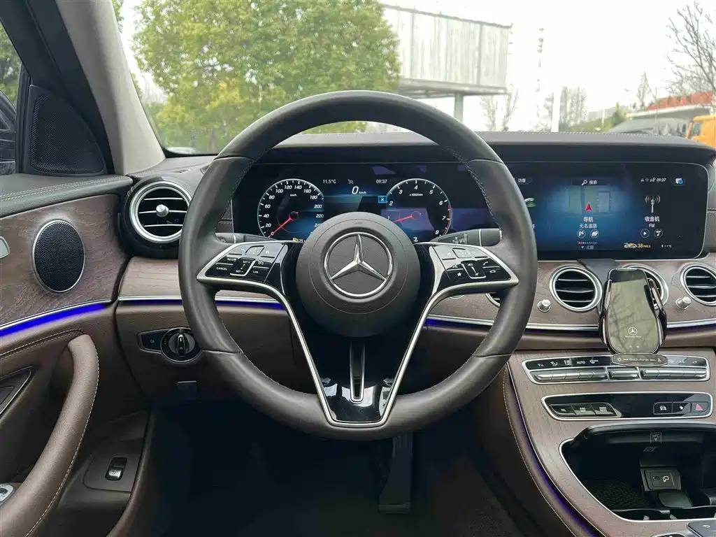 Mercedes-Benz E-Class 2022 E 300 L Fashion Edition
