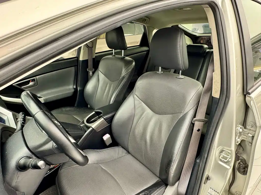 Prius 2012 1.8L Luxury Edition