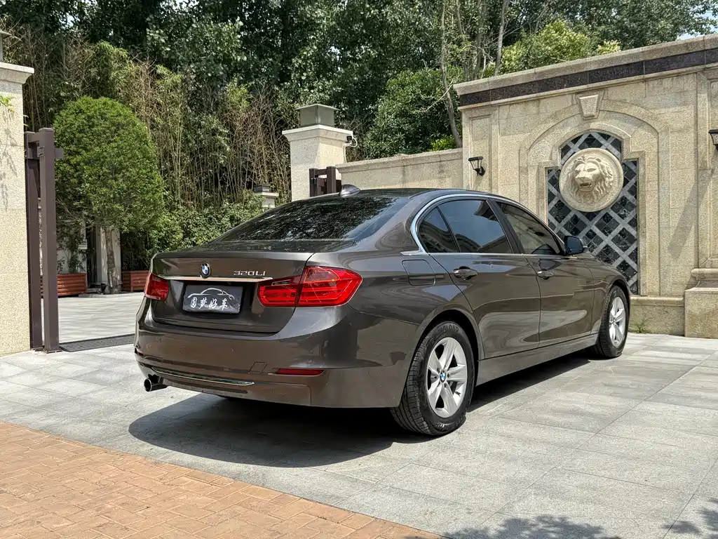 BMW 3 Series 2013 model 320Li manual version