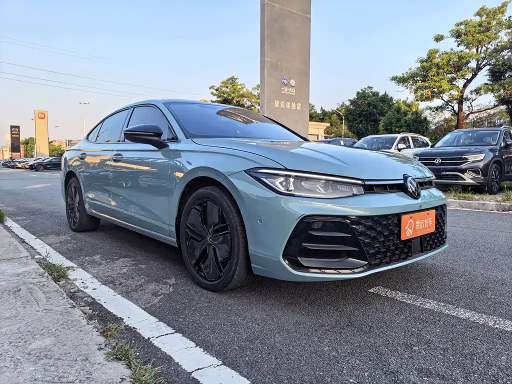 Passat 2025 Pro 380TSI Starry Dragon Honor Edition