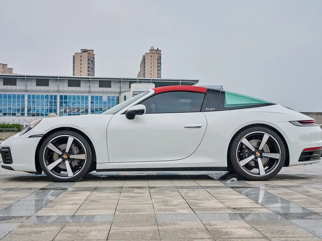Porsche 911 Targa 4 3.0T 2023