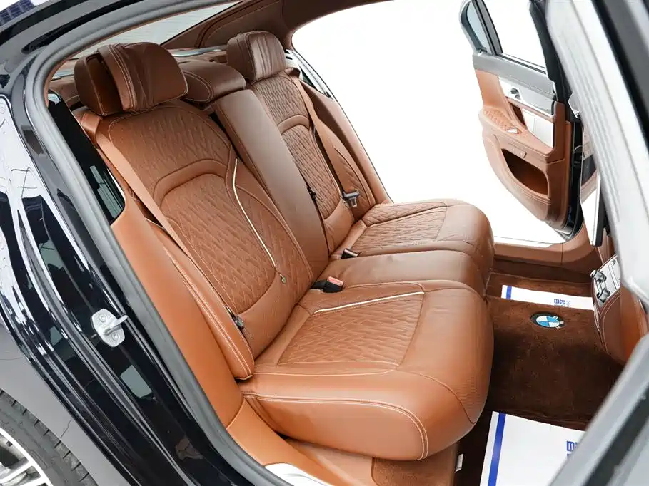 BMW 7 Series 2019 740Li xDrive Executive Luxury Package