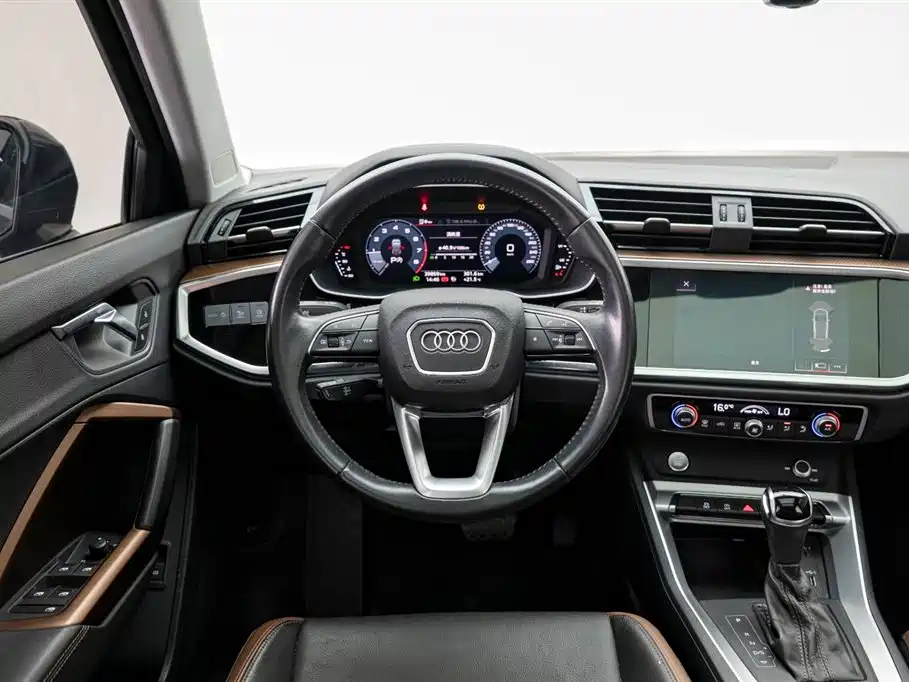 Audi Q3 2020 35 TFSI Fashion Elegance Edition