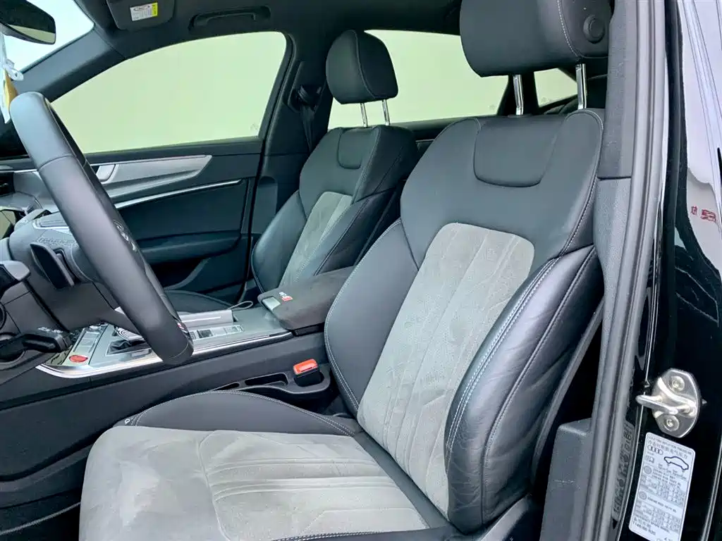 Audi A6L 2024 40 TFSI Luxury Dynamic Edition