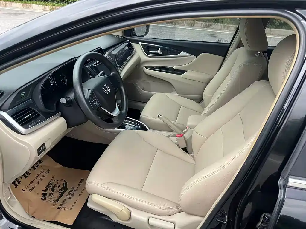 Civic 2015 1.8L Automatic Luxury Edition