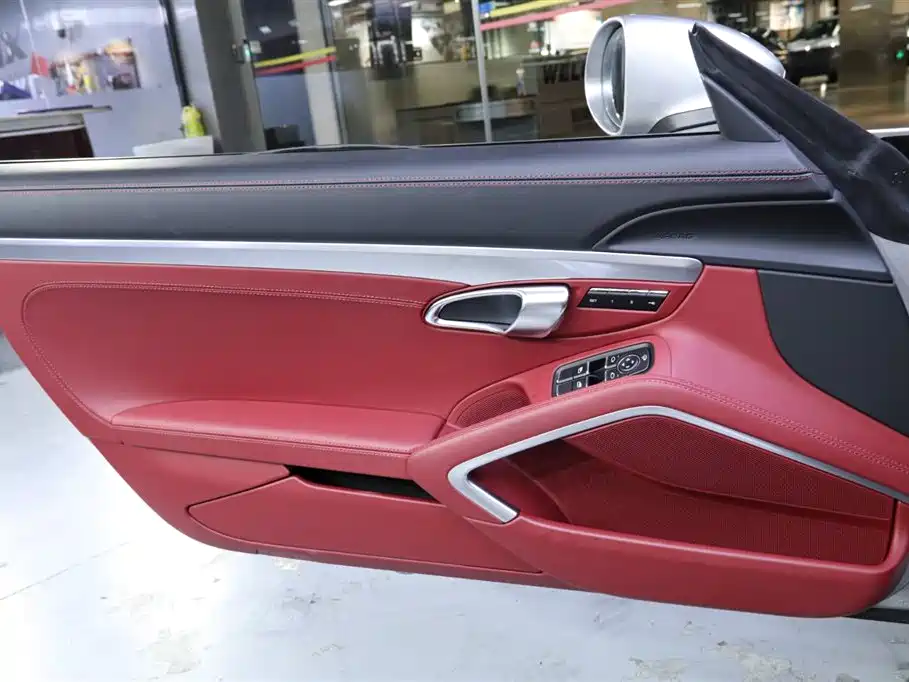 Porsche 718 Boxster 2.0T 2022 Model