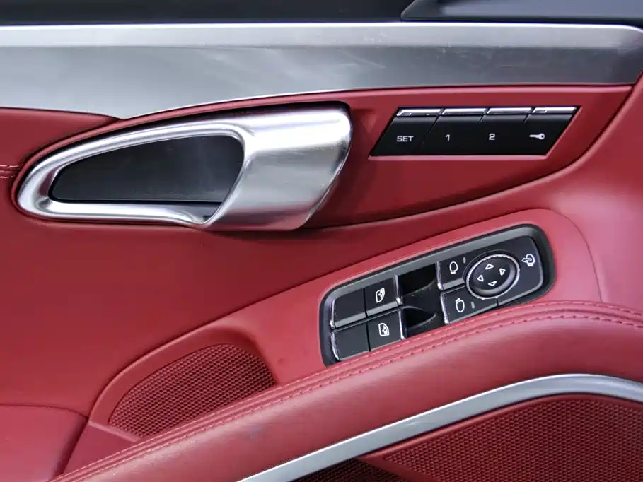 Porsche 718 Boxster 2.0T 2022 Model