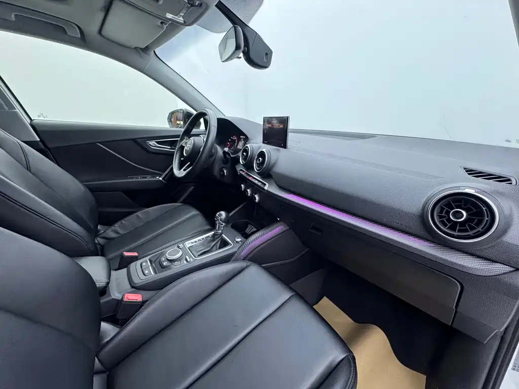 Audi Q2L 2018 Edition 35 TFSI Exclusive Launch Version National VI