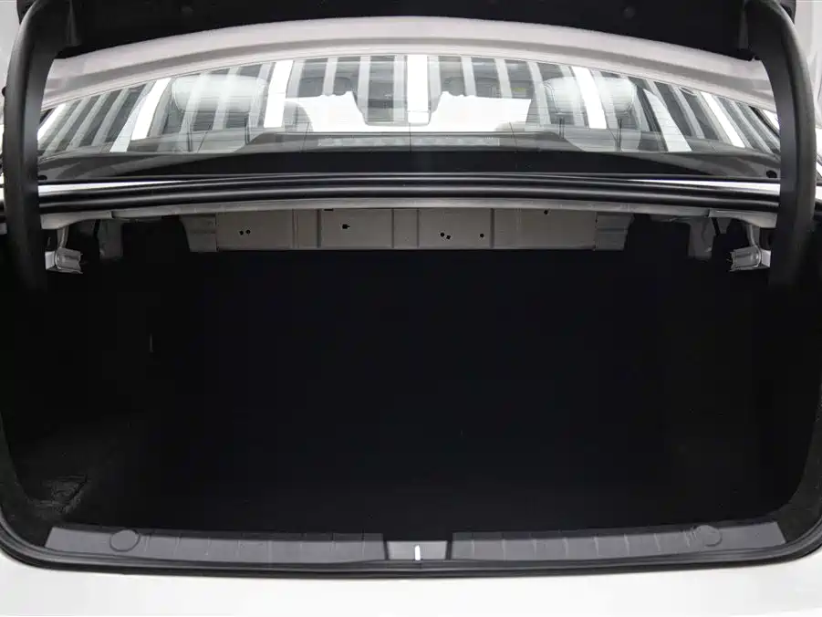Oceanic 05 DM-i 2025 Model DM-i Intelligent Driving Edition 120KM Flagship Type